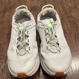 Hoka Gray Women’s Transport Shoes size 8